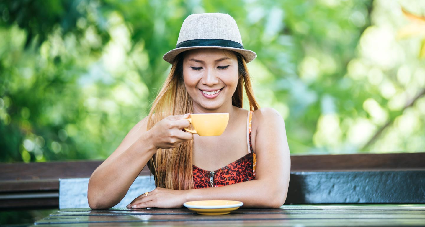 Women drink tea