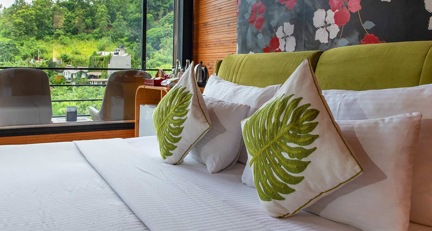 Honeymoon Suite with Private Pool