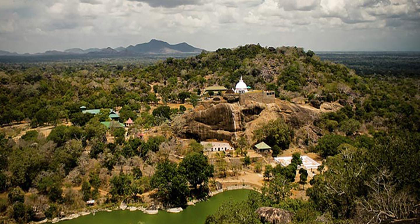 Sithulpawwa Rock Temple