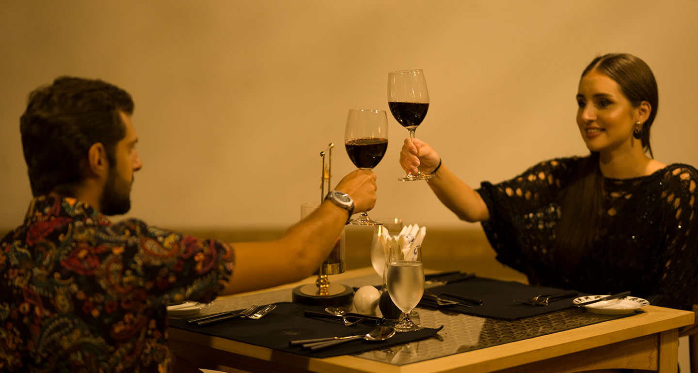 Dining at O2 Villas Yala