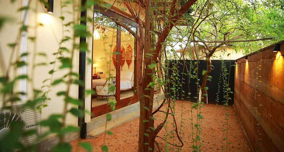 Exterior and Surroundings Yala