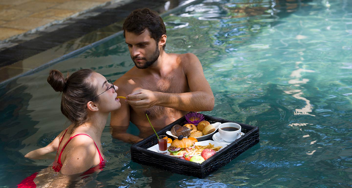 Floating Breakfasts & Poolside Dining